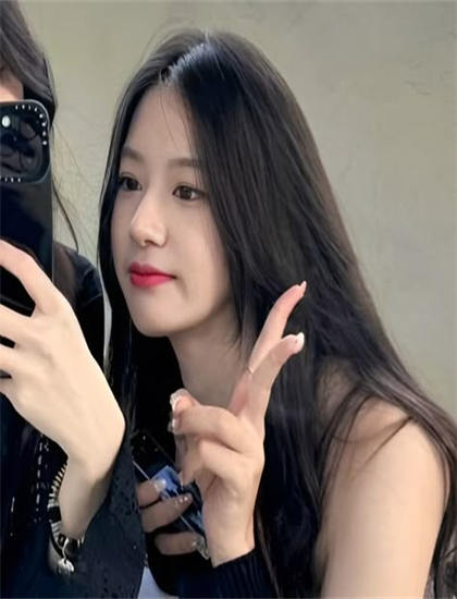 【深度分析】《年欧洲歌唱大赛》的表演艺术与角色塑造 从艺术角度分析为你详细解读